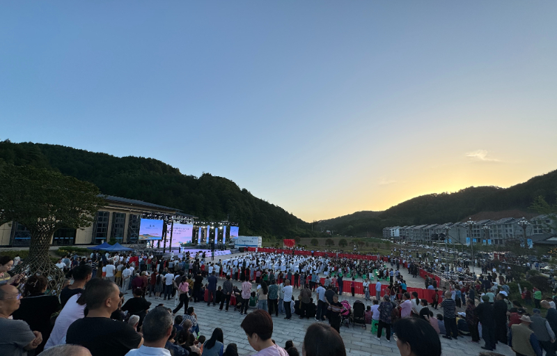 四大主题体验“安逸一夏” 四川丰富文旅供给推动全省暑期旅游市场“出圈出彩”-新华网