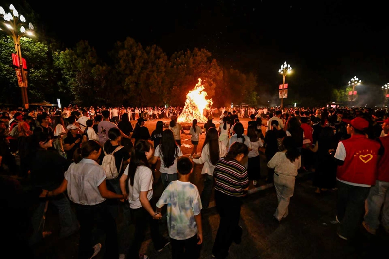 四川越西解锁20℃彝乡文旅新魅力(图1)