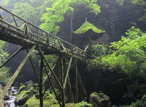 天气太热了 带你们去成都周边漂流