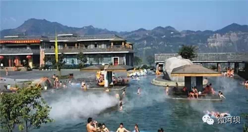 元旦四川去哪儿?自驾游赏雪温泉阳光一个都不