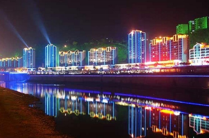 四川最美城市夜景 你最爱哪个?