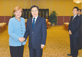 王东明魏宏会见来川考察访问的德国总理默克尔