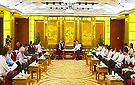 魏宏会见出席电子信息产业合作发展洽谈会嘉宾