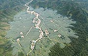 800米高空俯瞰中国第一陨石坑