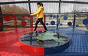 “中国南北地理分界线”吸引游人