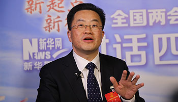 刘强:五年全力攻坚克难,提前一年消灭贫困