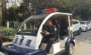 成都武侯区万寿桥社区成立“社区消防治安巡逻队”