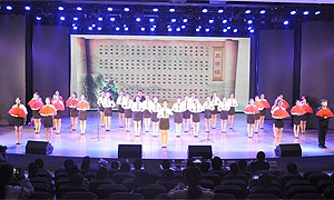 成都市武侯区举行风·雅·颂国学诵读比赛