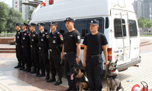 乐山夹江警方全力护卫“中国文联文艺志愿”活动