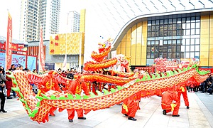 【新春走基层】德阳旌阳区民俗闹元宵 群众乐陶陶