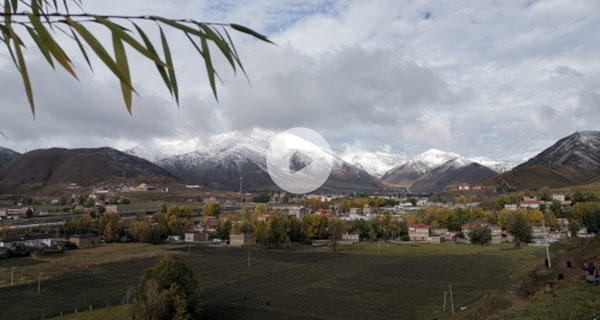 行走川藏线：探访雪山下的“摄影天堂”小镇