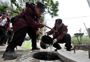 “芦山县城区是震后防疫的重点、难点”