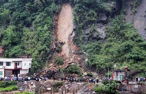 云南盐津山体滑坡致9人被埋 5人遇难