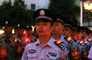 重庆首批警用肩灯亮相 照亮市民的心