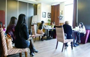 揭秘富豪相亲会 实为富豪找美女小三