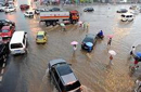 北京暴雨白昼如夜 国航取消百余架次航班